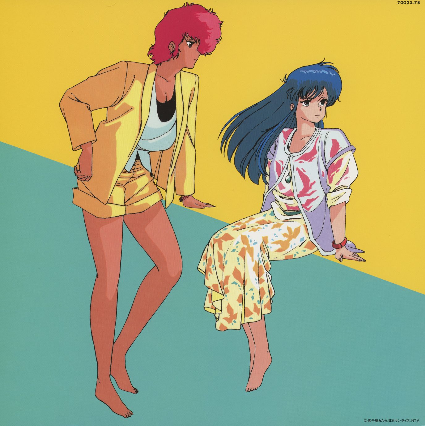 特別編 inner sleeve illustration — the civilian clothes image isolated against a split yellow-green background. Catalog number 70022-78 printed in corner. The inner sleeve extends the cover's register: Kei and Yuri as two young women spending time together, not as WWWA operatives.